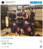 消防団メンバー集合ショット ※『ハヤブサ消防団』インスタグラム