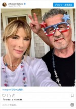 とっても幸せそう！　独立記念日に披露した夫婦2ショット　※「シルヴェスター・スタローン」インスタグラム