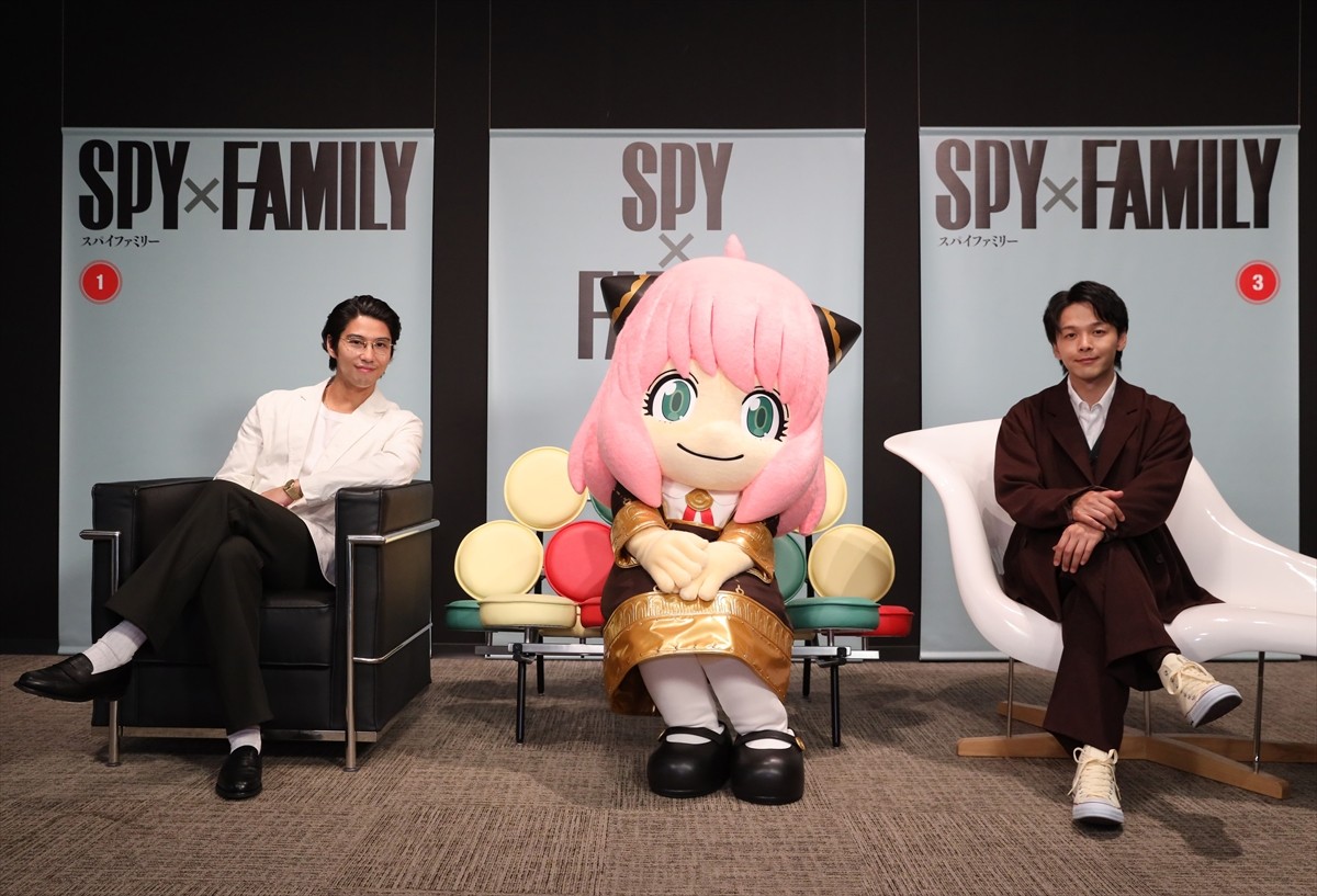 『劇場版 SPY×FAMILY』、“原作ファン”中村倫也＆賀来賢人が参戦　アーニャの前に立ちはだかる悪役に