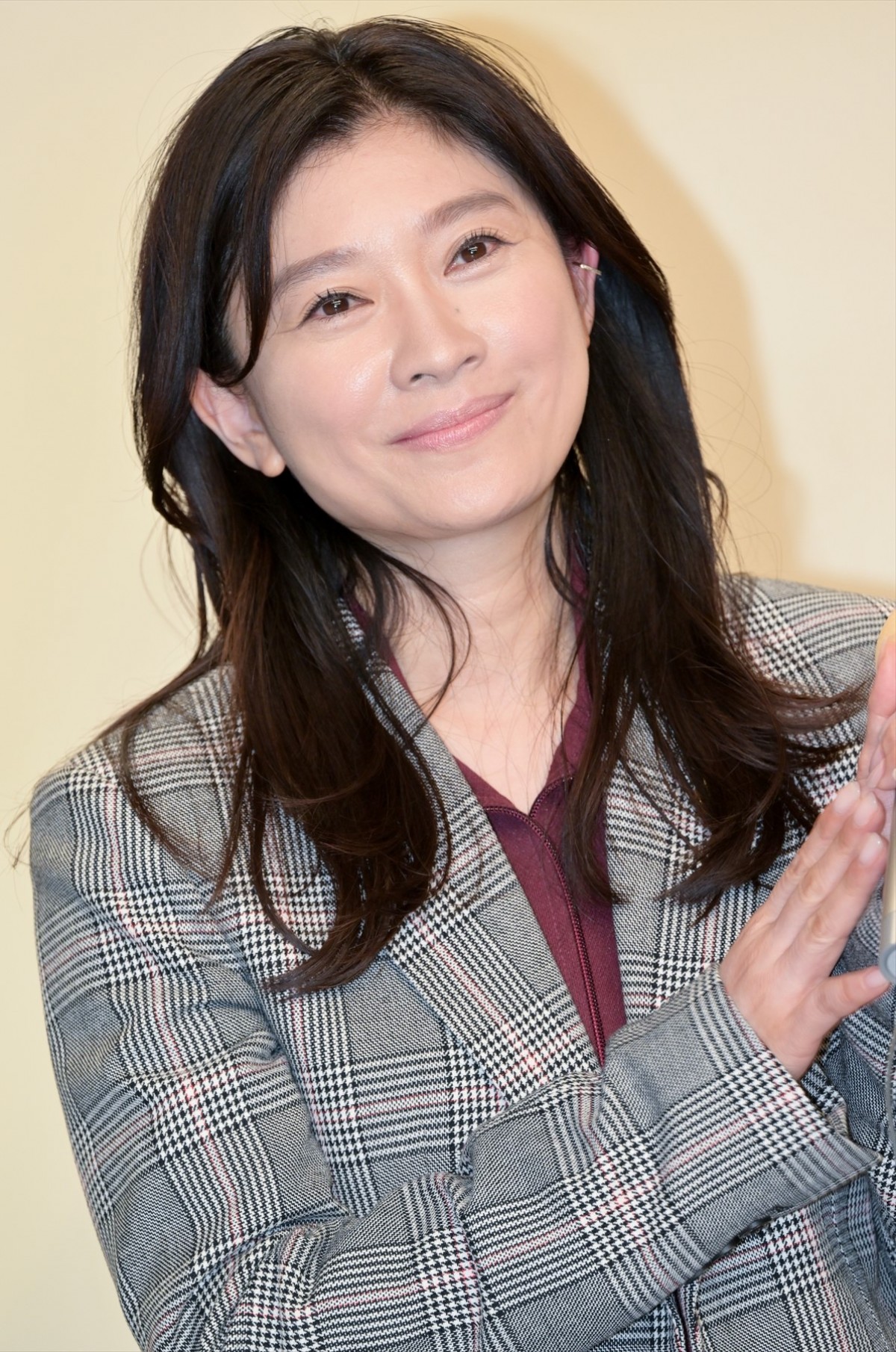 篠原涼子、俳優業で心掛けるのは「初心」　山崎育三郎に驚いた出来事も語る