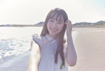 【写真】乃木坂46・一ノ瀬美空と手つなぎ気分！　5期生写真集『あの頃、乃木坂にいた』より“まるで彼女”カット解禁