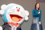 『映画ドラえもん のび太の地球交響楽』完成披露試写会に出席した芳根京子