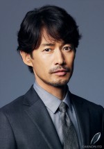 連続テレビ小説『あんぱん』に出演する竹野内豊