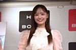 日向坂46・濱岸ひより、1st写真集「もしも」発売記念取材会に登壇