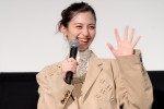 中条あやみ、映画『あまろっく』完成披露舞台挨拶に登場