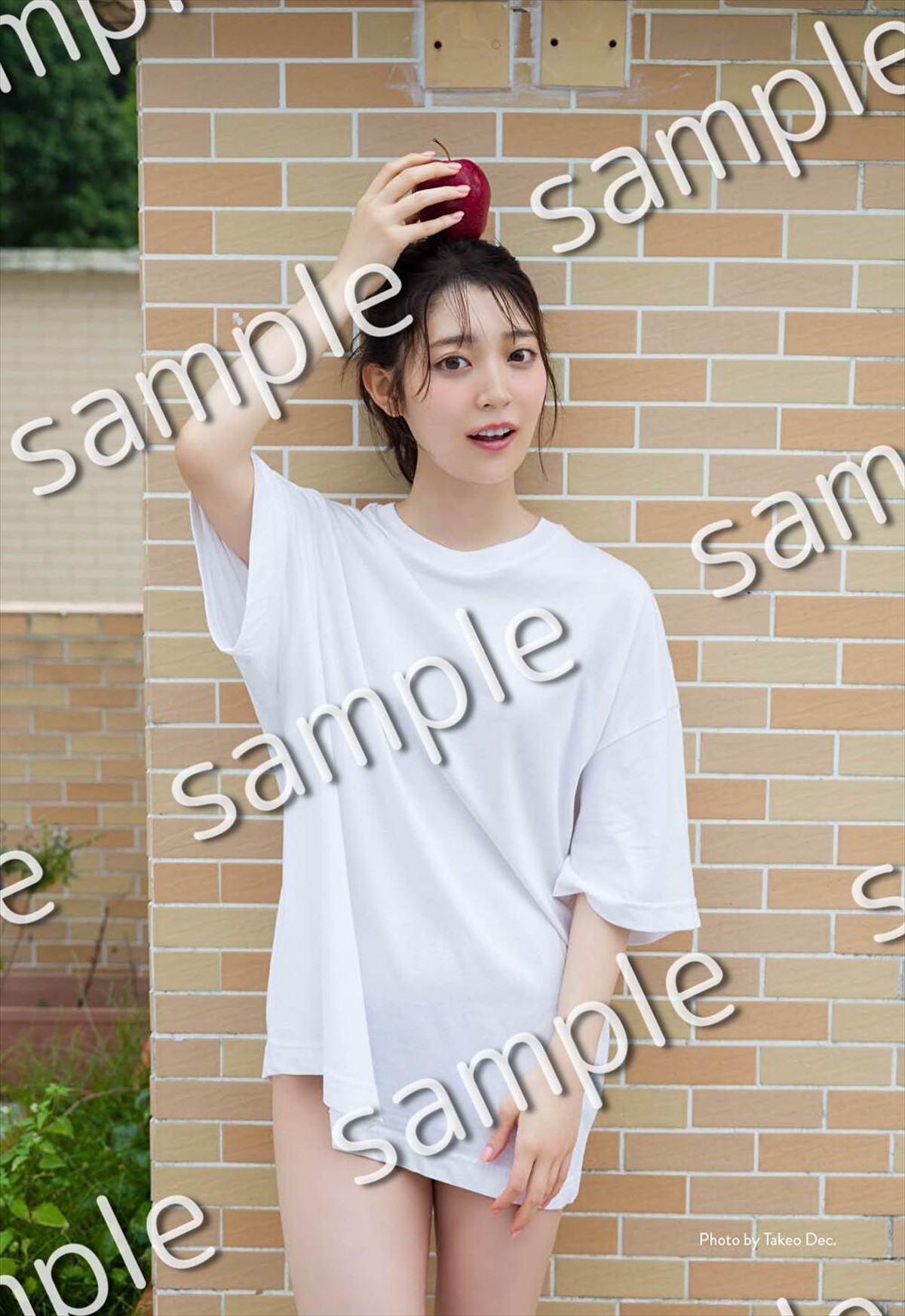 乃木坂46・阪口珠美1st写真集、発売前重版決定　チャイナ服姿が美しい新カット公開