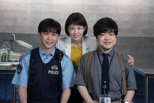 ドラマ『科捜研の女 season24』に出演する（左から）鈴木福、沢口靖子、加藤諒