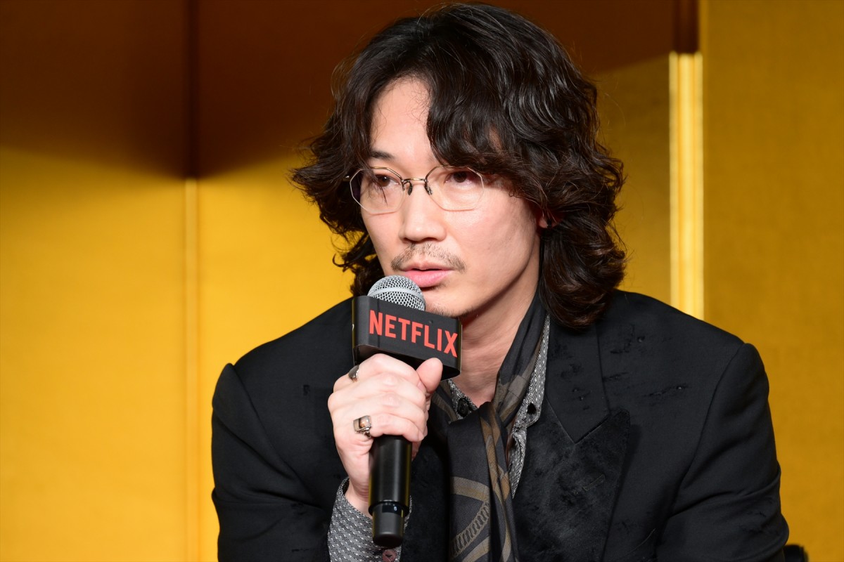 綾野剛、「100億円の使い道は？」の問いに俳優らしい答え