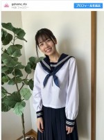 【写真】小芝風花27歳、突然のセーラー服姿にコメント欄ふっ騰！　称賛も「公式さん神すぎる」