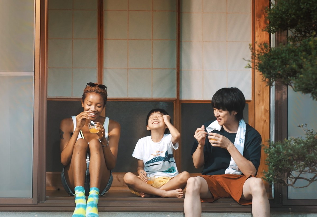 蓮舫「舞台のような映画でした。小泉今日子さん、素敵です」映画『とりつくしま』絶賛コメント到着！