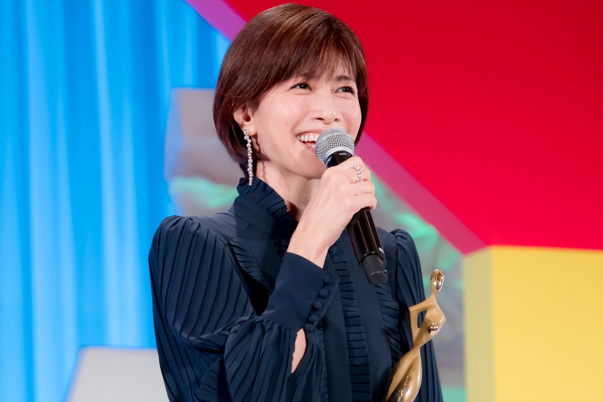 内田有紀、『燕は戻ってこない』で助演女優賞受賞「言葉の重みを感じております」＜東京ドラマアウォード 2024＞