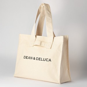 DEAN & DELUCA“仕切り付き”大容量バッグ発売！　厚みのある生地で重い荷物を入れても安心