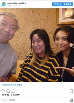 ジャガー横田（中）と演じた水野絵梨奈（右）　※「鈴木おさむ」インスタグラム