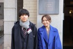 ドラマ『アンサンブル』クランクインした（左から）松村北斗、川口春奈