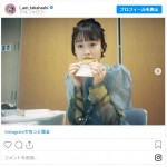 黒髪の高橋愛 ※「高橋愛」インスタグラム