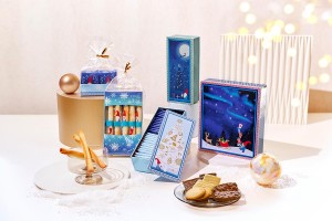 ヨックモック「クリスマスコレクション」発売！　サンタの妖精を描いたクッキー缶など登場