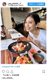 阿部なつき、美しいノースリーブ姿を披露　※「阿部なつき」インスタグラム