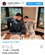 （写真左から）岡田将生、伊藤沙莉　※「岡田将生」インスタグラム