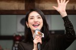 天海祐希、映画「ふしぎ駄菓子屋 銭天堂」完成披露舞台挨拶に登場