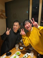 ナイナイ岡村との2ショット　※「石田明（NON STYLE）」ブログ