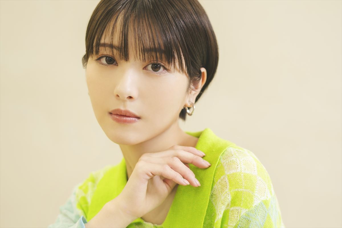 浜辺美波、挫折を乗り越えかなえた夢とは　朝ドラ出演＆『紅白』司会の裏側も語る