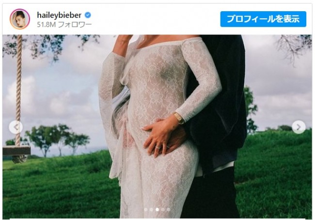 ヘイリー・ビーバーが妊娠！大きなお腹を公開　ジャスティン・ビーバーがパパに！※「Hailey Bieber」インスタグラム