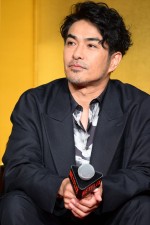 北村一輝、Netflixシリーズ『地面師たち』完成報告会に登場