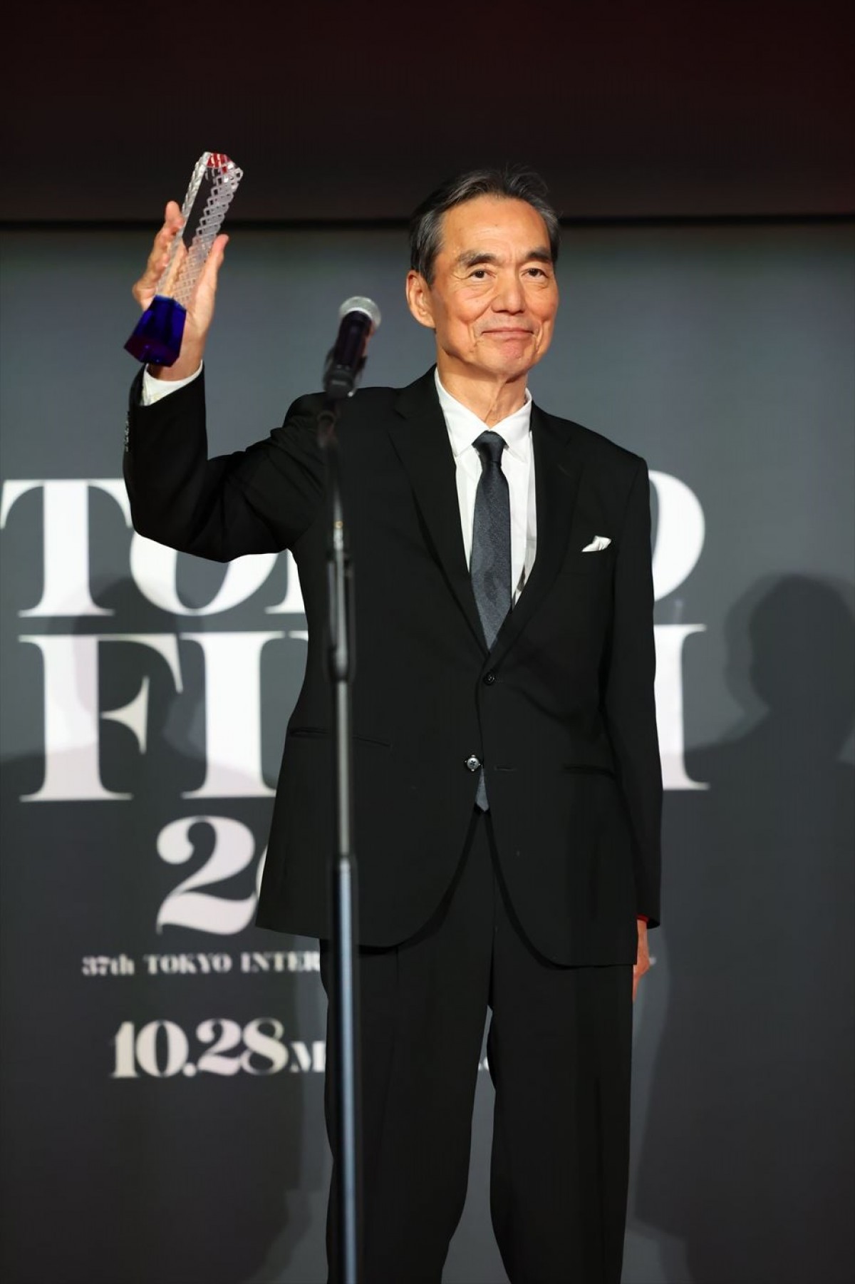 長塚京三主演、吉田大八監督作『敵』が主要3冠受賞の快挙！＜第37回東京国際映画祭＞