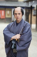 テレビ朝日ドラマプレミアム 宮部みゆき原作『霊験お初～震える岩～』に出演する満島真之介