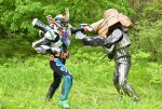 『仮面ライダーガッチャード』42話場面写真