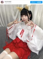 “あのちゃんの顔だけそっくりさん”20歳、“絶対領域”あらわな“巫女コス”にファン興奮