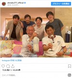 知人の誕生日にかけつけたさんま　※「大竹しのぶ」インスタグラム