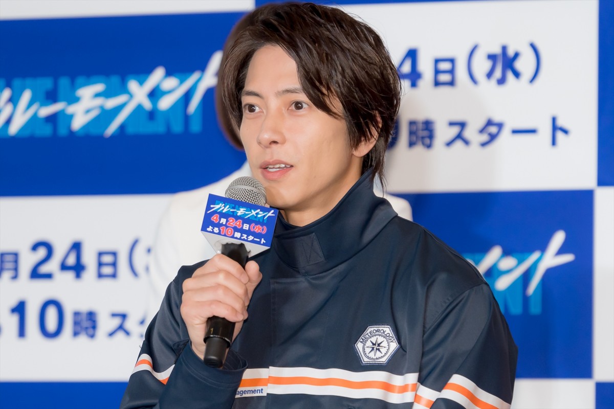 山下智久、水上恒司から人柄絶賛され照れ笑い「ぜひ太字で書いていただいて」