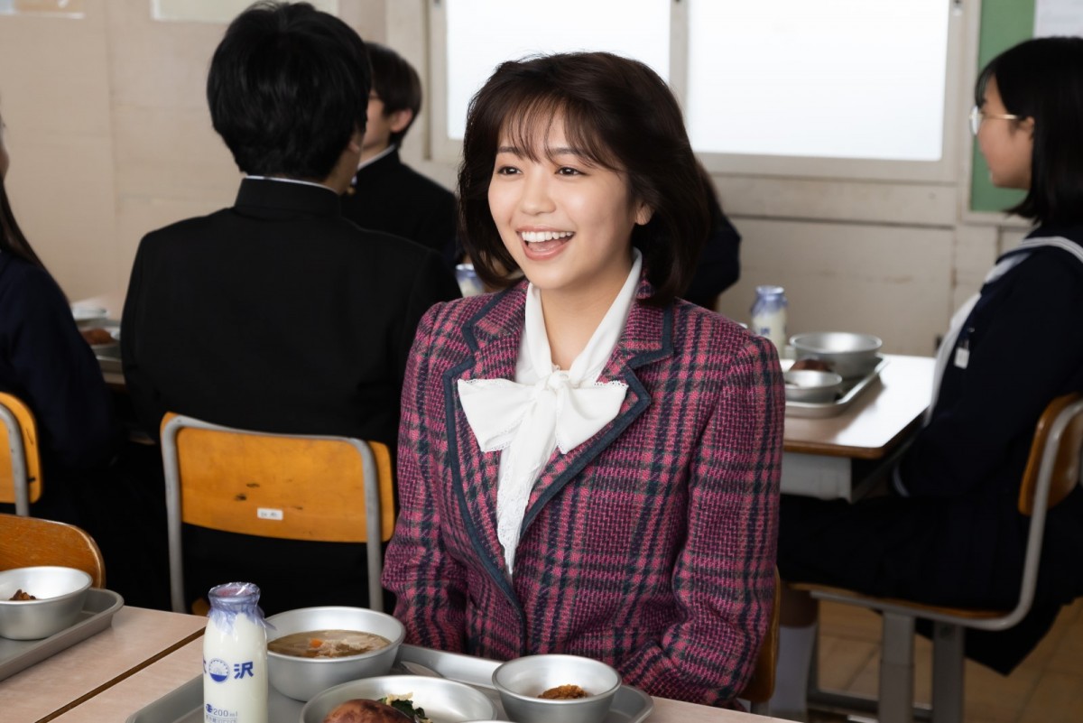 『おいしい給食 Road to イカメシ』大原優乃、“聖子ちゃんカット”風ヘアも！　新場面写真公開