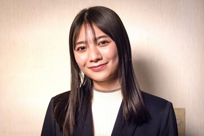 ドラマ『社内処刑人～彼女は敵を消していく～』に出演する川津明日香（白石沙希役）