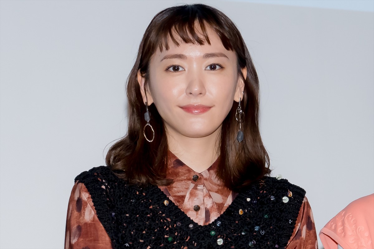 新垣結衣、芝居初共演の夏帆と息ぴったり「存在にすごく助けられながら過ごしていました」