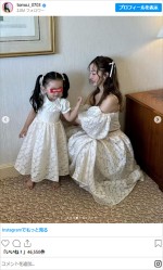 板野友美、愛娘と2ショット披露　※「板野友美」インスタグラム