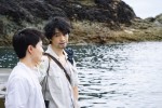 日曜劇場『海に眠るダイヤモンド』より兄弟役の（左から）神木隆之介、斎藤工