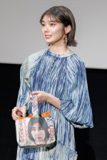 櫻坂46・藤吉夏鈴、映画『新米記者トロッ子 私がやらねば誰がやる！』完成披露先行上映に登場