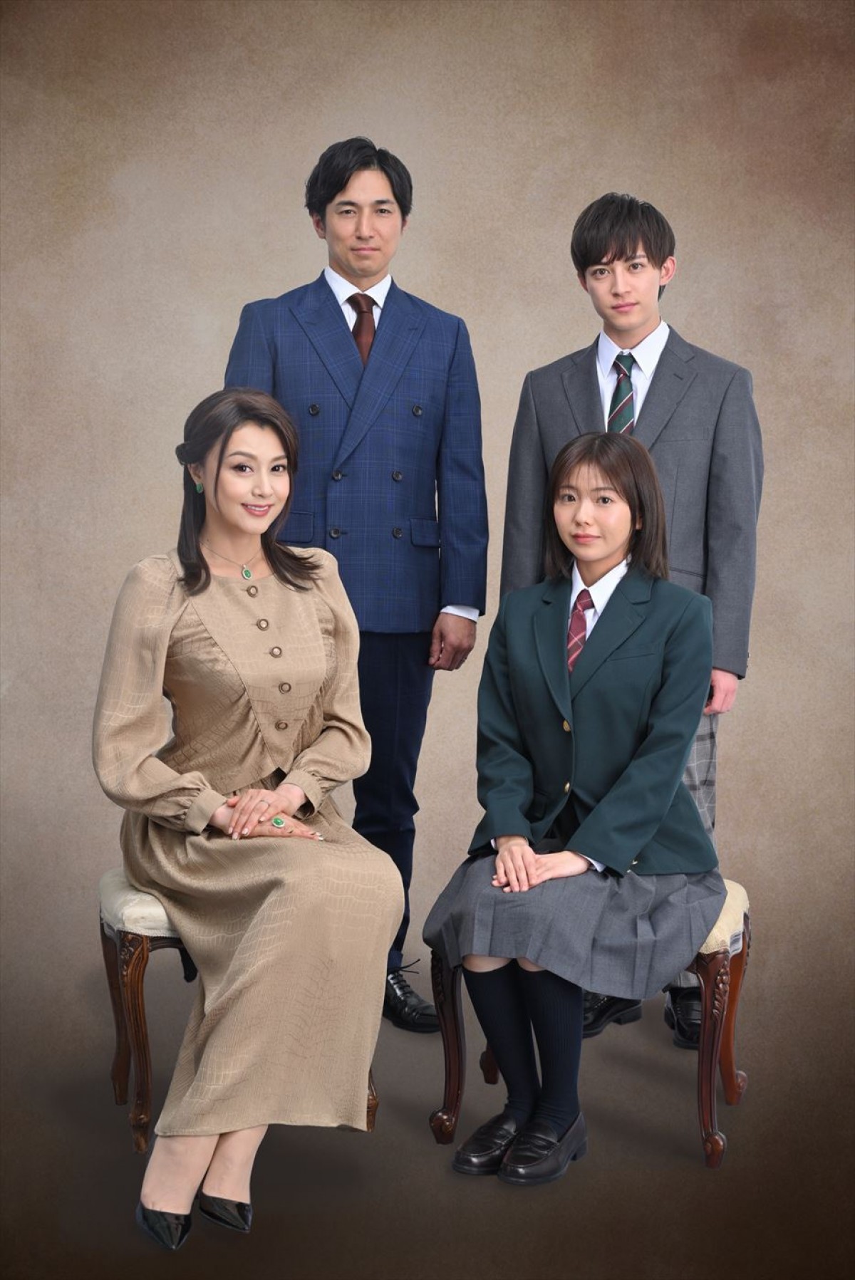 藤原紀香が家事スキルゼロの敏腕社長に！　関水渚主演『家政婦クロミは腐った家族を許さない』追加キャスト発表