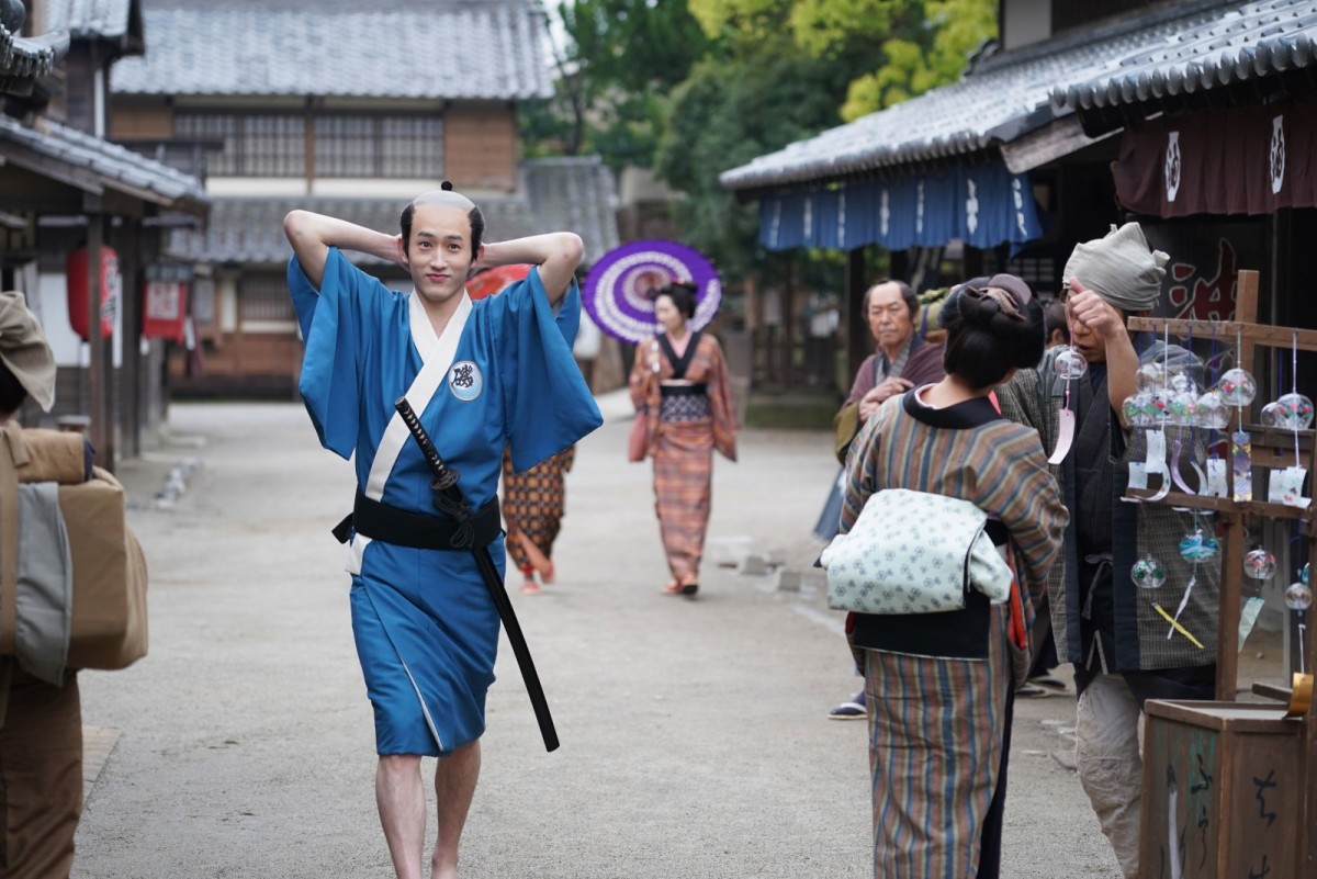 杉野遥亮主演『磯部磯兵衛物語』人生の気づきを得ることはない！　ゆるすぎる場面写真が解禁