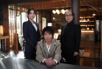 ドラマ『全領域異常解決室』に出演する（左から）広瀬アリス、藤原竜也、小日向文世