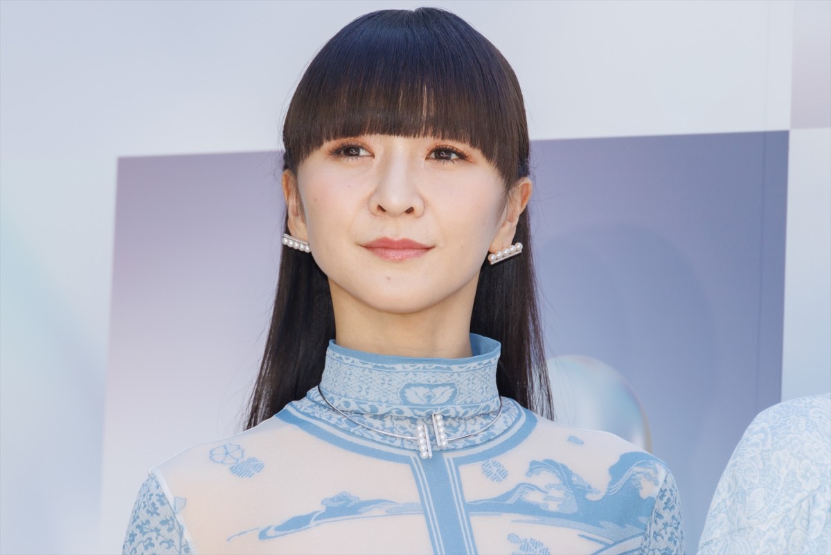 吉岡里帆、エレガントなドレス姿を披露　長期休暇の予定を報告「メキシコの方に行こうかなと」