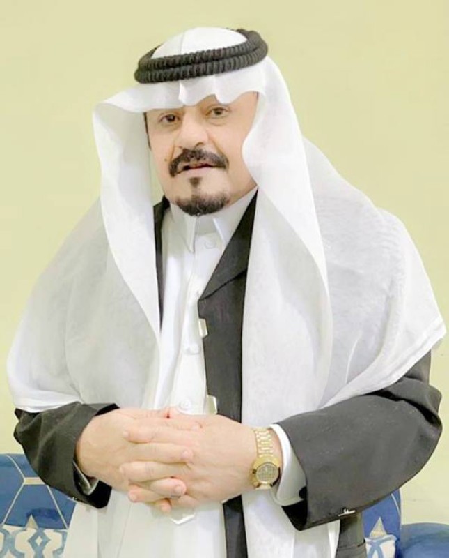 



الشيخ أحمد محمد الحكمي شيخ قبيلة الحكميين بفيفاء