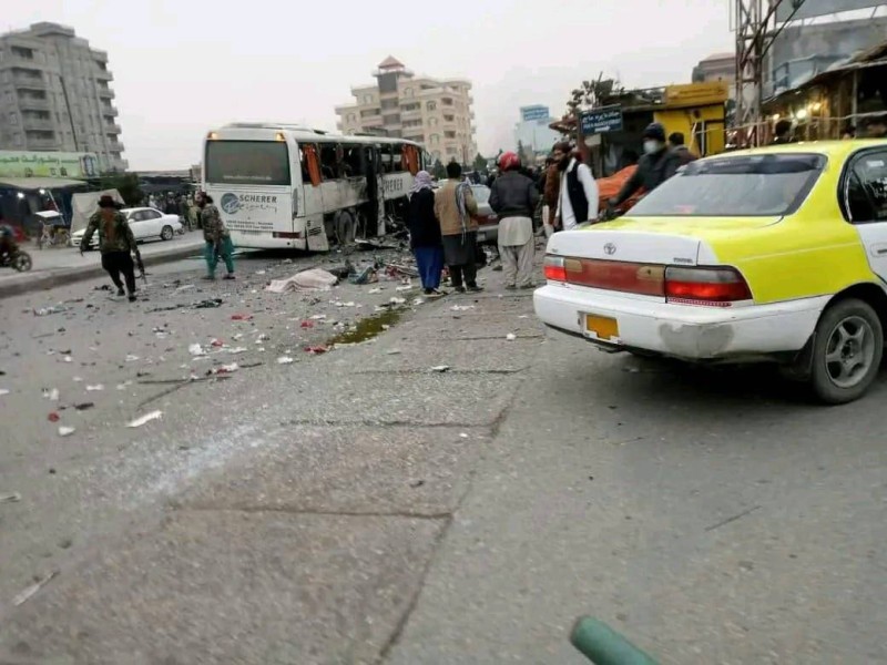 هجوم إرهابي يستهدف حافلة بأفغانستان.