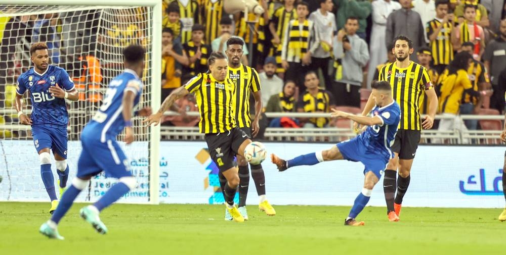 



إثارة مرتقبة أطرافها الاتحاد والهلال، فمن يكسبها؟.