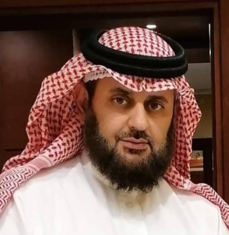 البروفيسور عبد المنعم بن محمد الصديقي استشاري جراحة عظام الأطفال وأمراض الجنف مستشفى دله النخيل