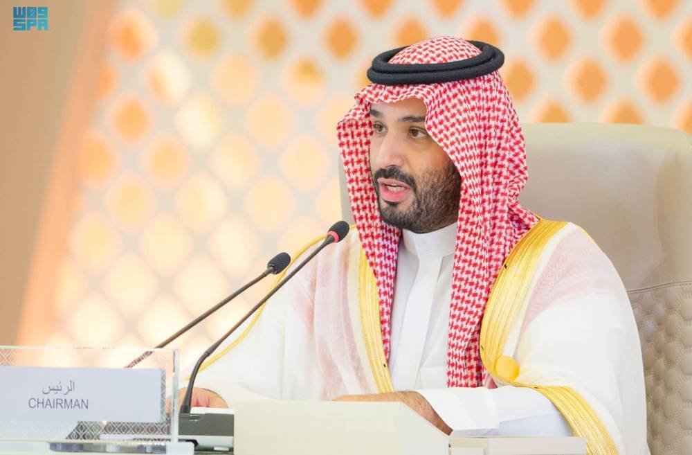 ولي العهد الأمير محمد بن سلمان ملقيا الكلمة في القمة العربية