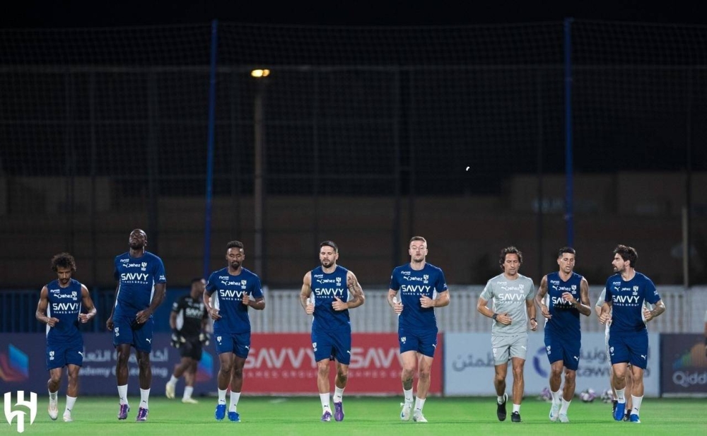 



لاعبو الهلال ينهون تحضيراتهم الفنية لمباراة الريان القطري.